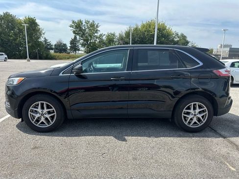 Used 2024 Ford Edge SEL w/ Convenience Package AWD/4WD image 2