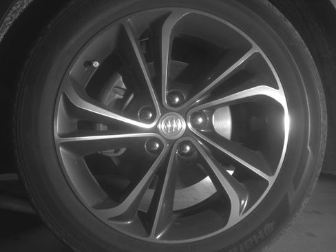 Used 2021 Buick Encore GX Select image 6