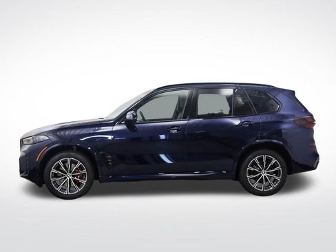 New 2026 BMW X5 xDrive40i w/ M Sport Package AWD/4WD image 2
