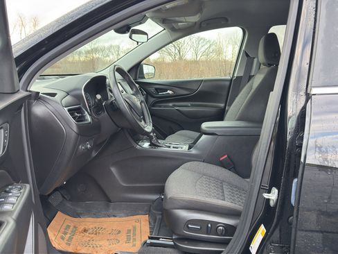 Used 2024 Chevrolet Equinox LT w/ LPO, Floor Liner Package AWD/4WD image 13
