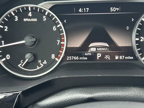 Used 2024 Nissan Pathfinder SL image 28