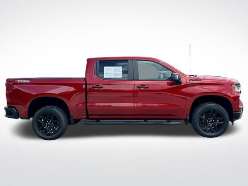 Used 2024 Chevrolet Silverado 1500 LT Trail Boss w/ LT Trail Boss Premium Package AWD/4WD image 4