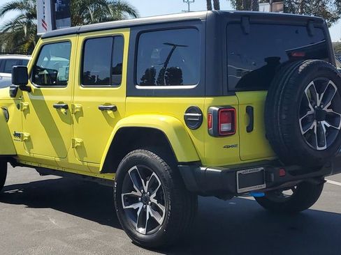 Used 2024 Jeep Wrangler Unlimited AWD/4WD image 5