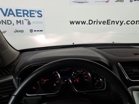 Used 2016 GMC Acadia SLE FWD image 24