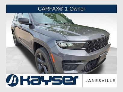 Used 2022 Jeep Grand Cherokee Altitude