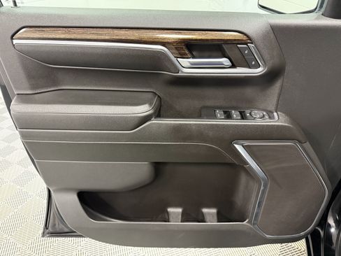 Used 2023 GMC Sierra 1500 Elevation image 10