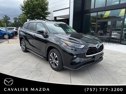 Used 2023 Toyota Highlander XLE