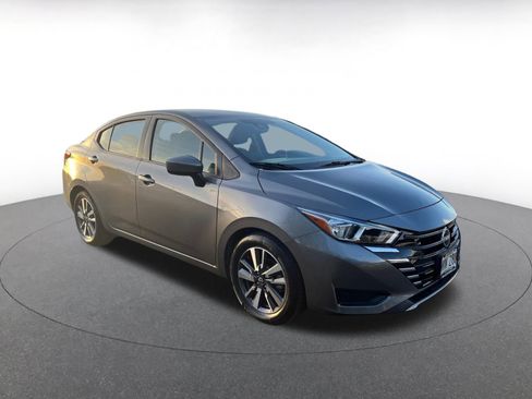 Used 2023 Nissan Versa SV image 1