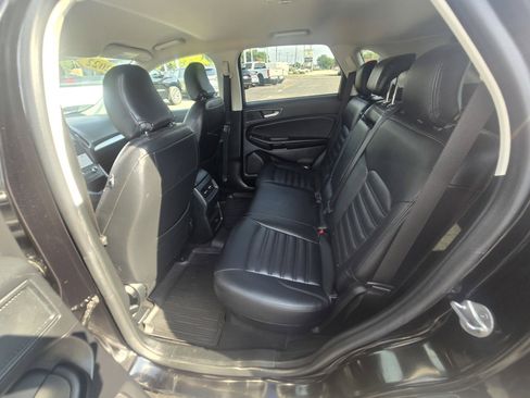 Used 2022 Ford Edge SE AWD/4WD image 10
