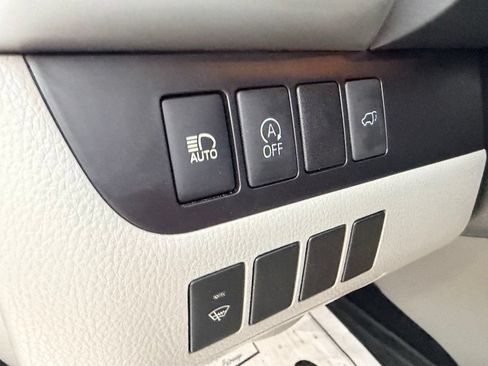 Used 2018 Toyota Highlander XLE AWD/4WD image 15