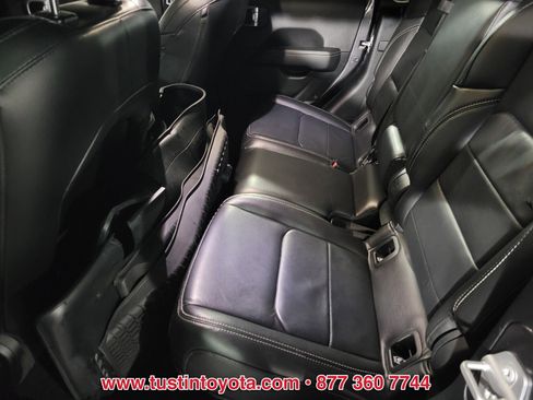 Used 2021 Jeep Gladiator Overland w/ Popular Equipment Package image 11