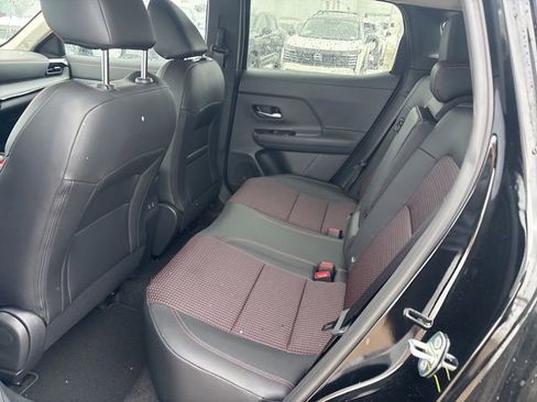 New 2026 Nissan Kicks SR FWD image 9