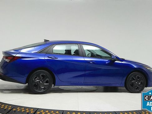 Used 2021 Hyundai Elantra SEL w/ Convenience Package image 6