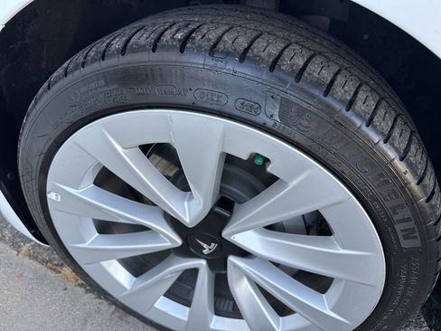 Used 2022 Tesla Model 3 Long Range image 10