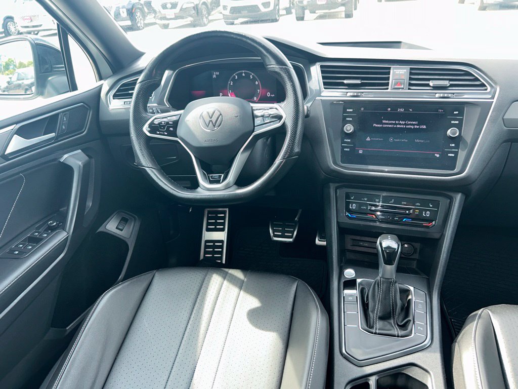 Used 2022 Volkswagen Tiguan SE R-Line FWD image 18