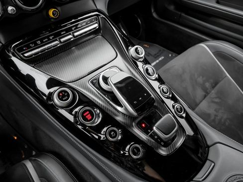 Used 2018 Mercedes-Benz AMG GT R image 20