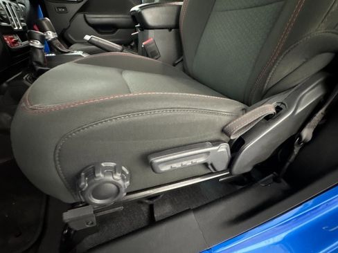 Used 2022 Jeep Wrangler Rubicon image 35