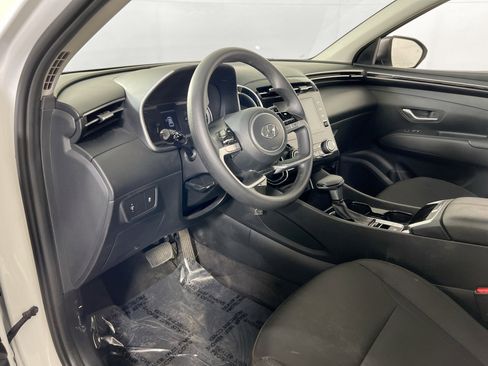 Used 2023 Hyundai Tucson SE AWD/4WD image 9