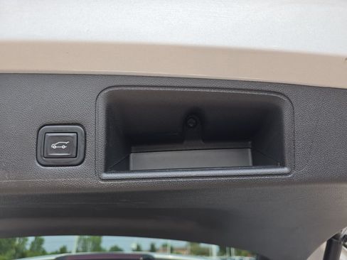 Certified 2022 GMC Terrain AT4 AWD/4WD image 13