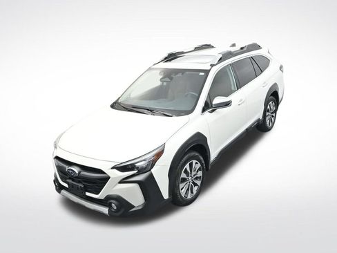 Used 2025 Subaru Outback Touring AWD/4WD image 24