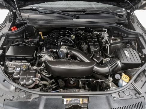 Used 2023 Dodge Durango GT AWD/4WD image 3