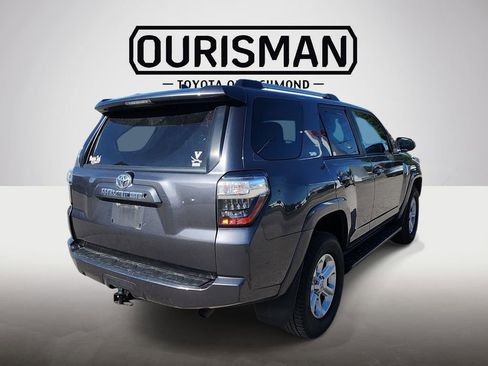 Used 2020 Toyota 4Runner SR5 AWD/4WD image 5
