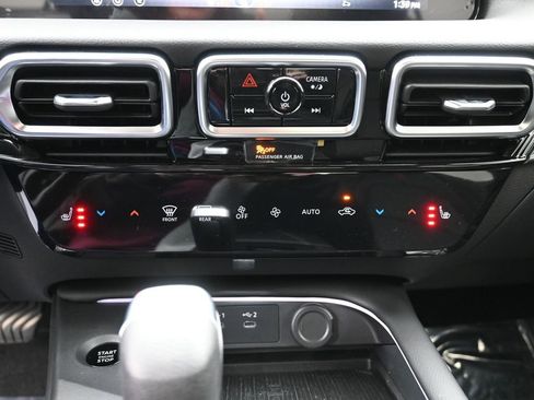 New 2026 Nissan Sentra SR w/ SR Premium Package image 19