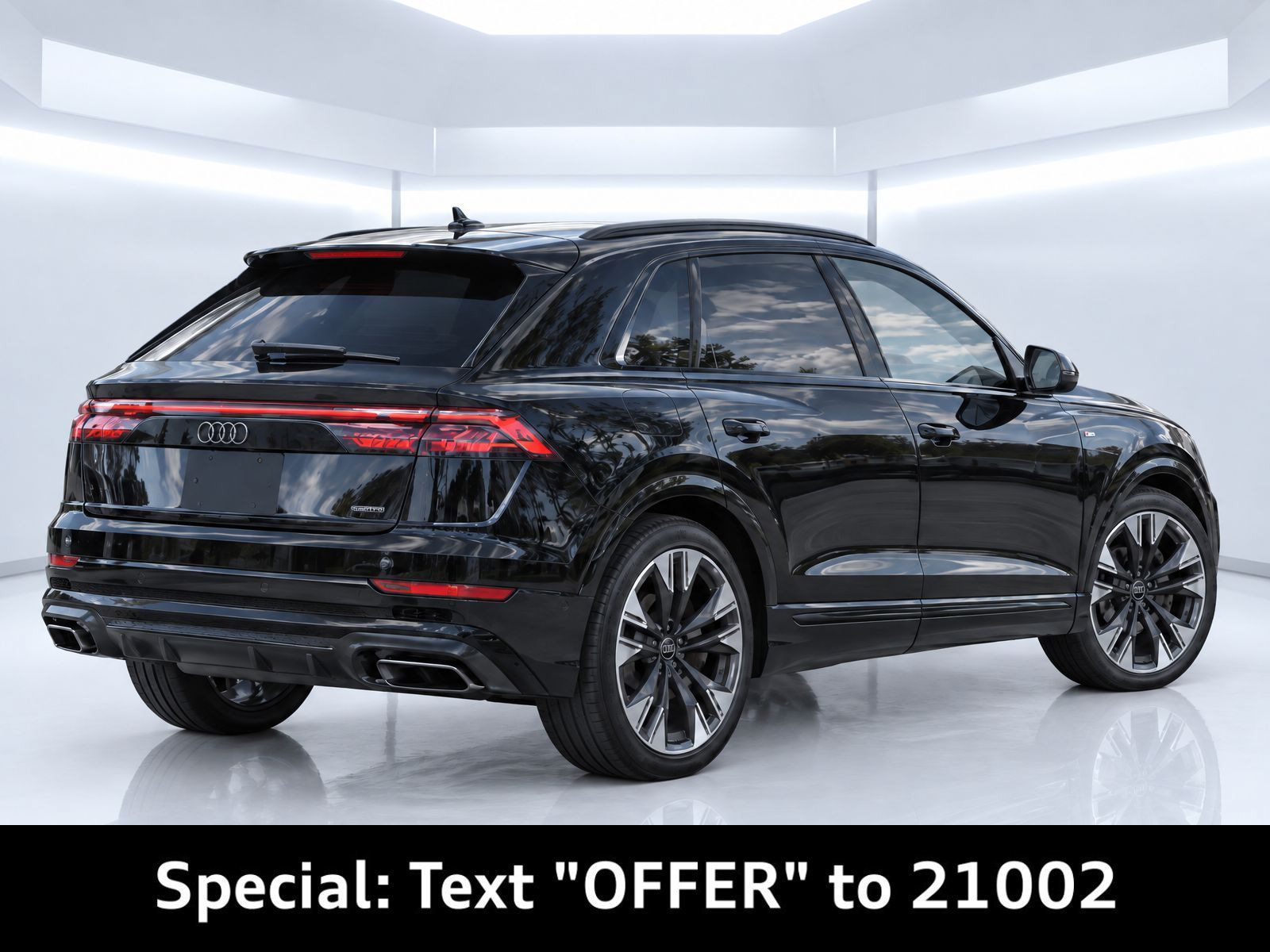 Certified 2025 Audi Q8 Prestige AWD/4WD image 4