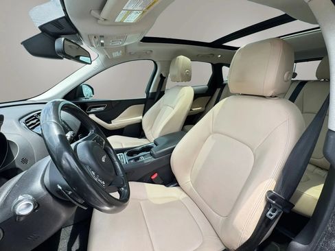 Used 2017 Jaguar F-PACE Premium AWD/4WD image 11