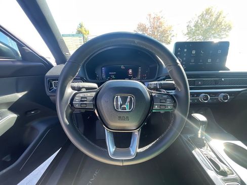 Used 2025 Honda Civic Sport image 34