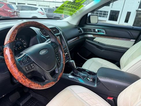 Used 2016 Ford Explorer Platinum AWD/4WD image 42