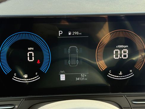 Used 2025 Hyundai Kona SEL image 40