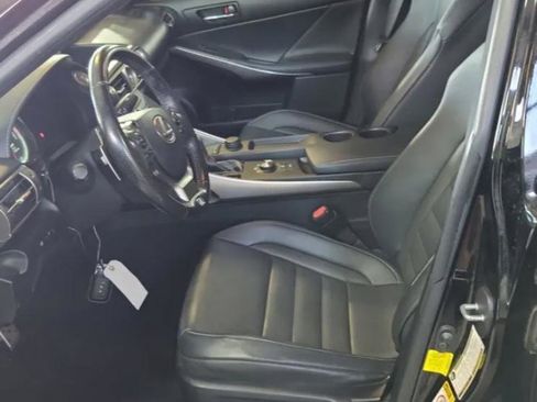 Used 2016 Lexus IS 200t w/ F Sport Package RWD image 9