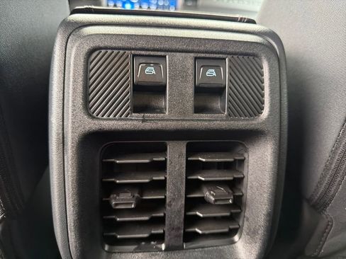 Used 2025 Ford Bronco Big Bend image 39