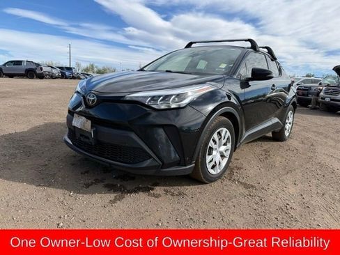 Used 2020 Toyota C-HR LE image 1