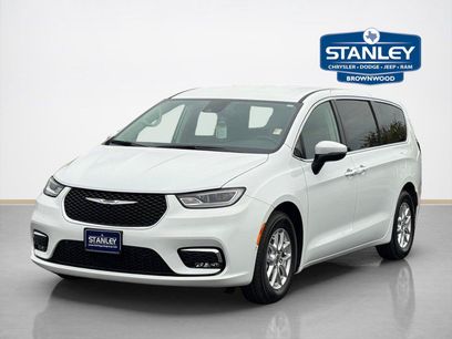 Used 2023 Chrysler Pacifica Touring-L