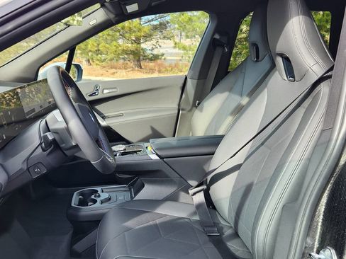 Certified 2025 BMW iX M60 image 16