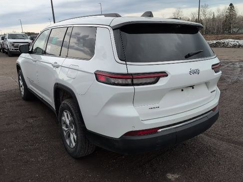 Used 2023 Jeep Grand Cherokee L Limited w/ Luxury Tech Group II image 2