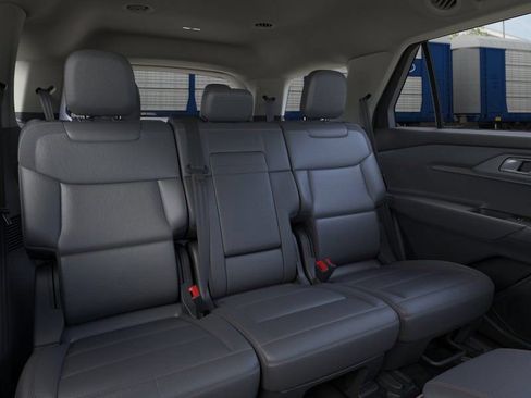 Certified 2025 Ford Explorer Active w/ Active Comfort Package RWD image 11