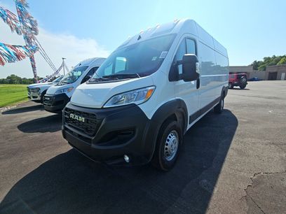 New 2025 RAM ProMaster 3500 w/ Convenience Group
