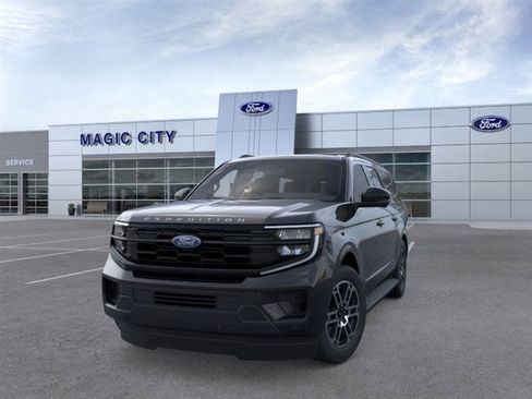New 2026 Ford Expedition Max Active AWD/4WD image 2