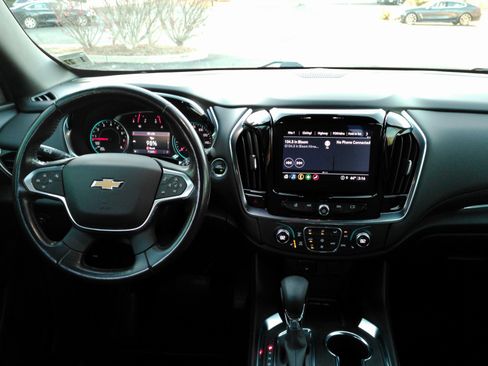 Certified 2022 Chevrolet Traverse LT w/ LPO, Floor Liner Package image 25