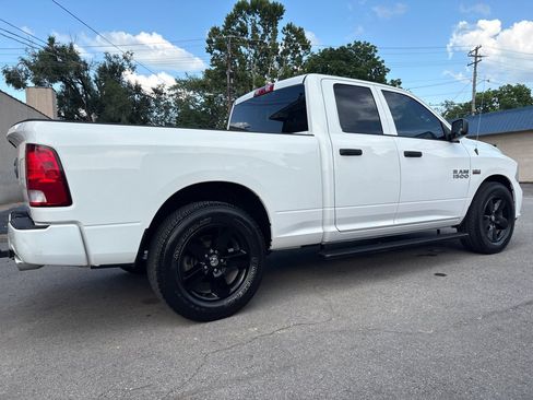 Used 2015 RAM 1500 Express RWD image 5