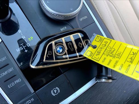 Used 2020 BMW 330i Sedan w/ Convenience Package image 15