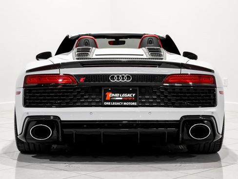 Used 2020 Audi R8 V10 w/ 20" Wheel Package image 11