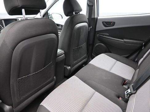 Used 2021 Hyundai Kona SE FWD image 21