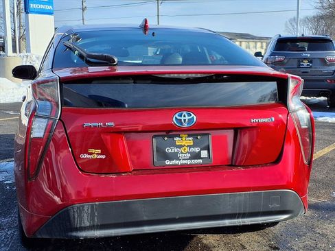 Used 2017 Toyota Prius Four image 10