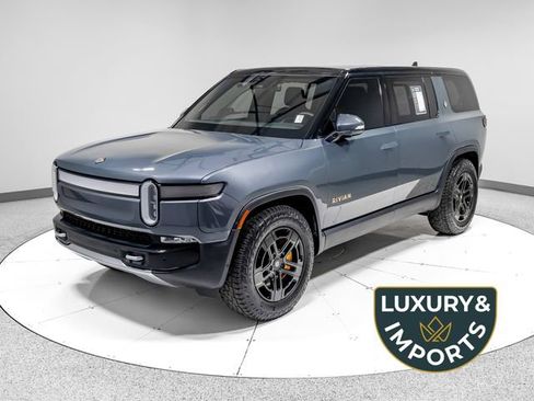 Used 2023 Rivian R1S Adventure image 1