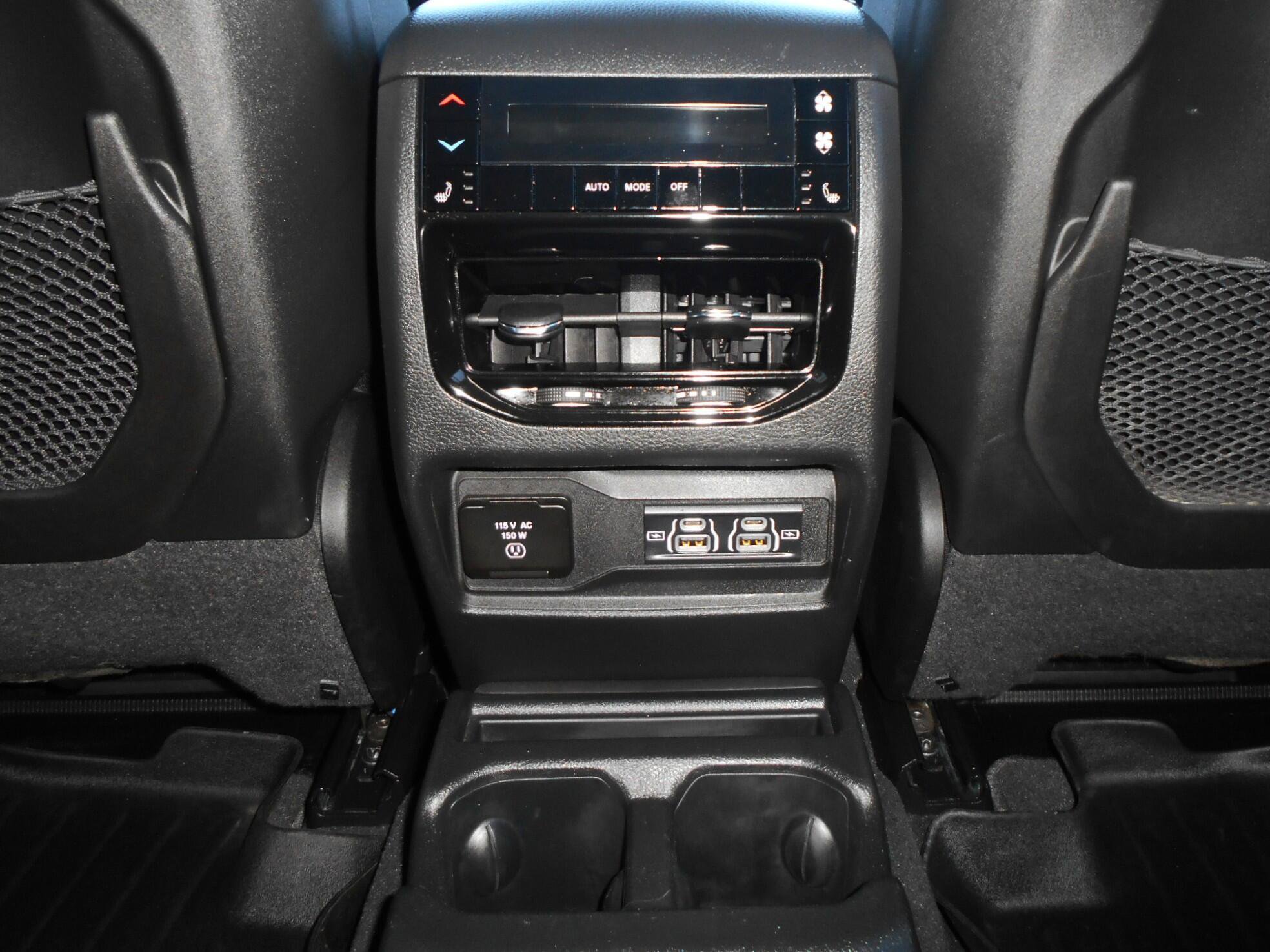 Certified 2023 Jeep Grand Cherokee L Limited AWD/4WD image 19