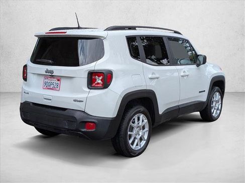 Used 2022 Jeep Renegade Latitude w/ Convenience Group AWD/4WD image 5